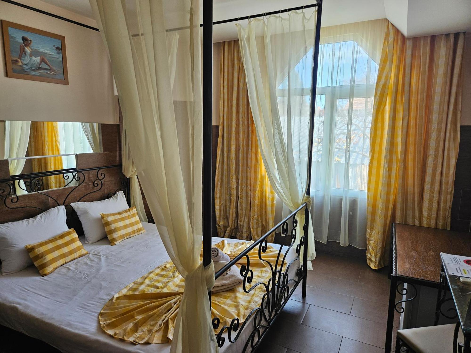 Paralax Hotel Varna Exterior photo